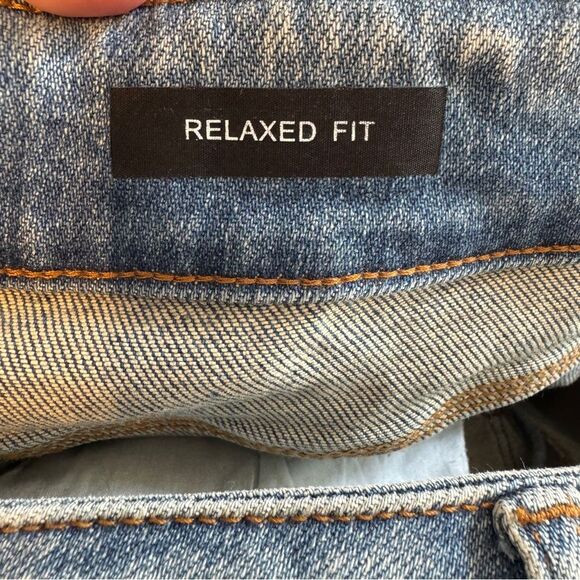 Judy Blue Yard Work Cross Over High Rise Medium Blue Wash Relaxed Fit, Size 18W - Picture 8 of 16